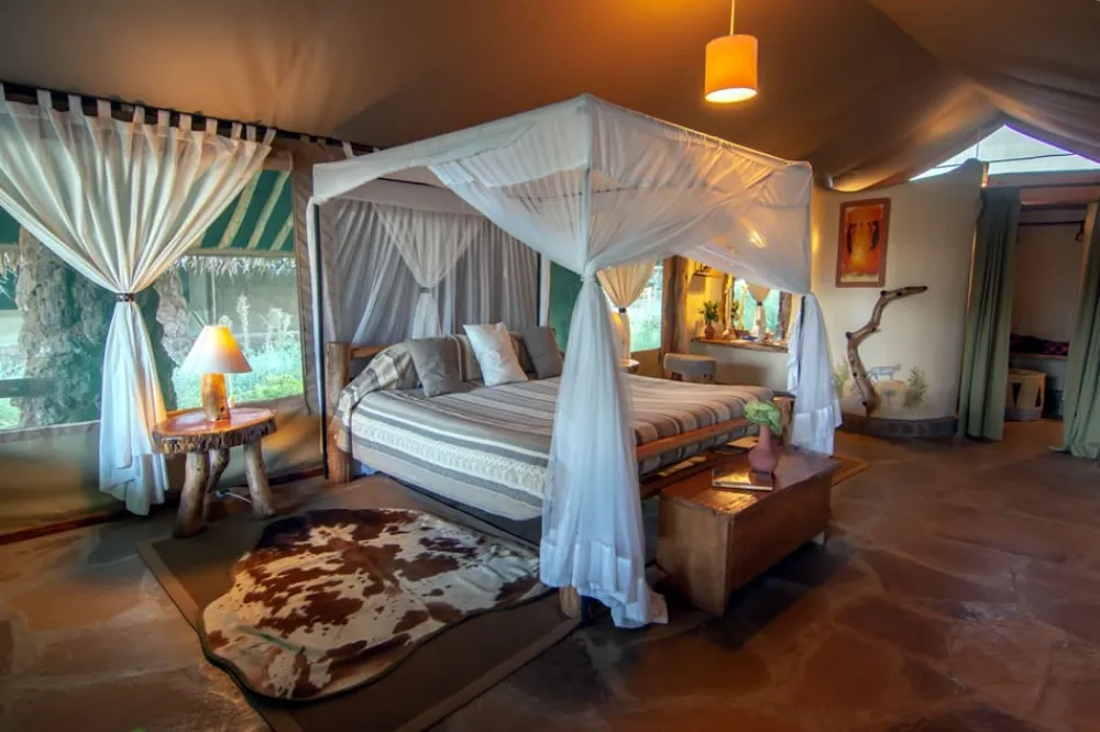KiboSafariCamp_950_IMG_1671-HDR-DOUBLE